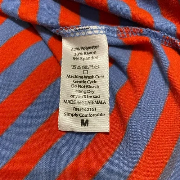 OVERSIZED MEDIUM NWT C PICS CLOSET CLEAR OUT ON ALL LULAROE MAKE AN OFFER BUNDLE - Picture 4 of 9